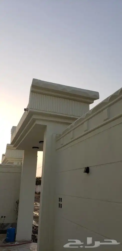 لياسه ملونه بالاسمنت الابيض وبطحاء الرياض مع العازل 6