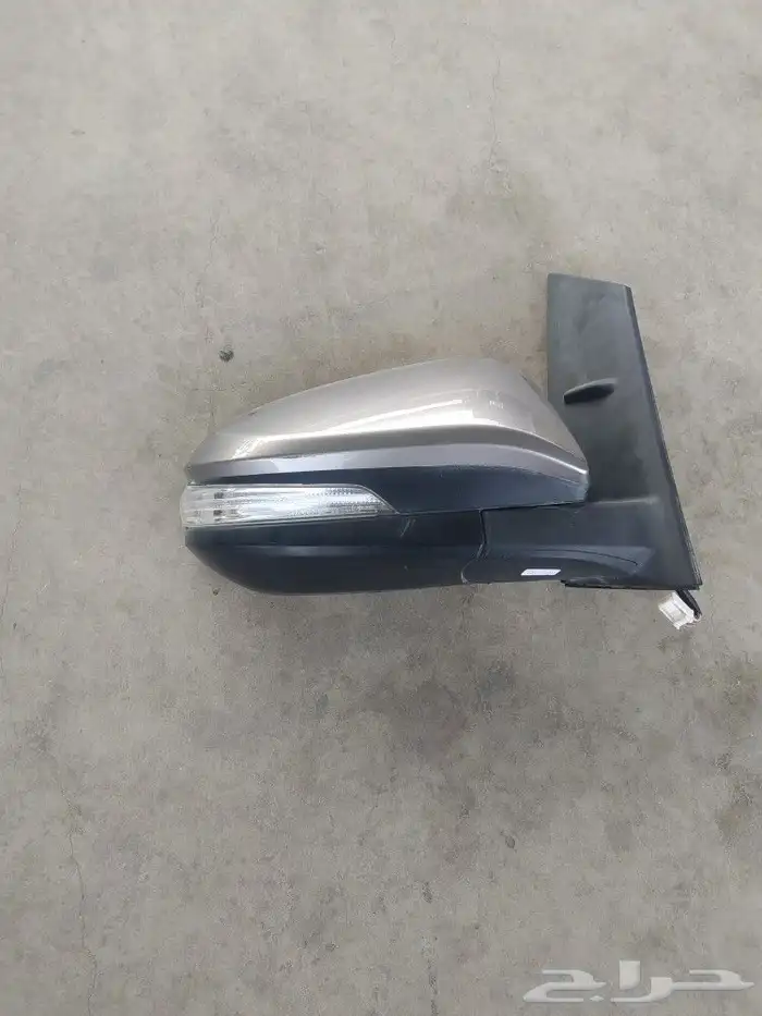 يوجد لدينا مرايه مرايات 1