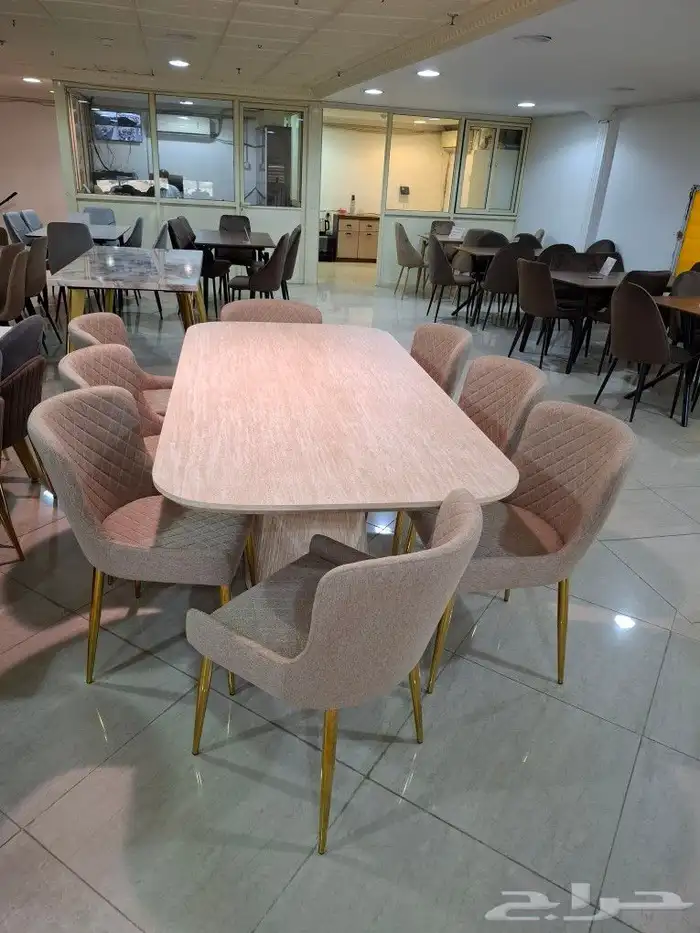 طاولات طعام متنوعه 2