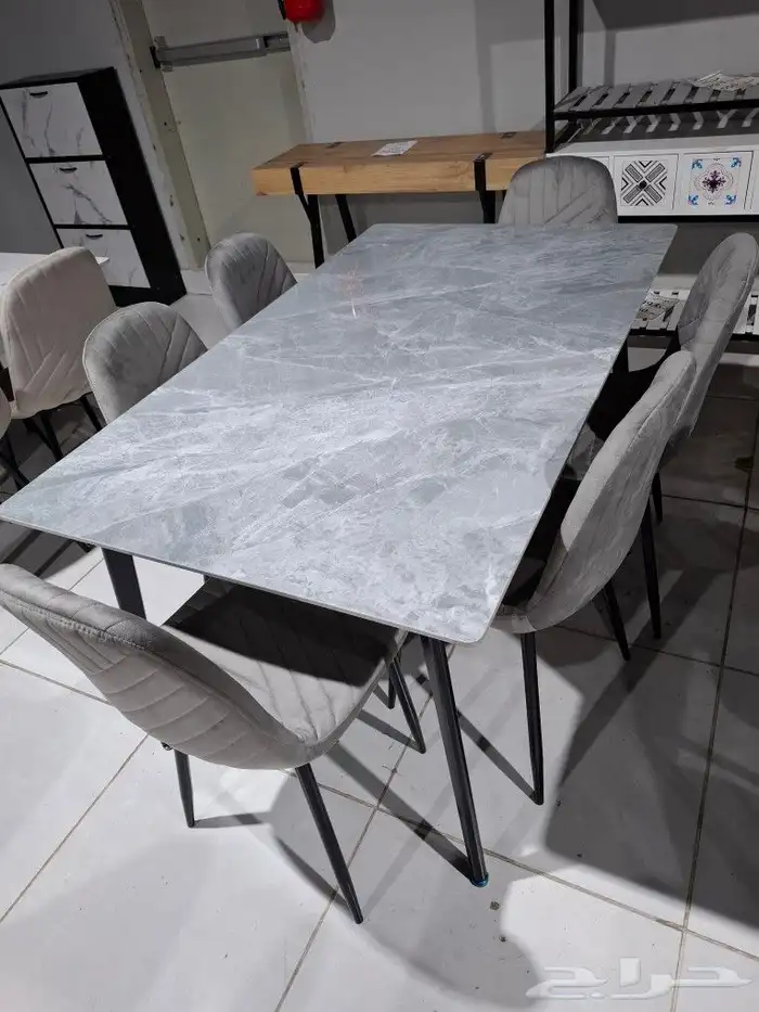 طاولات طعام متنوعه 4