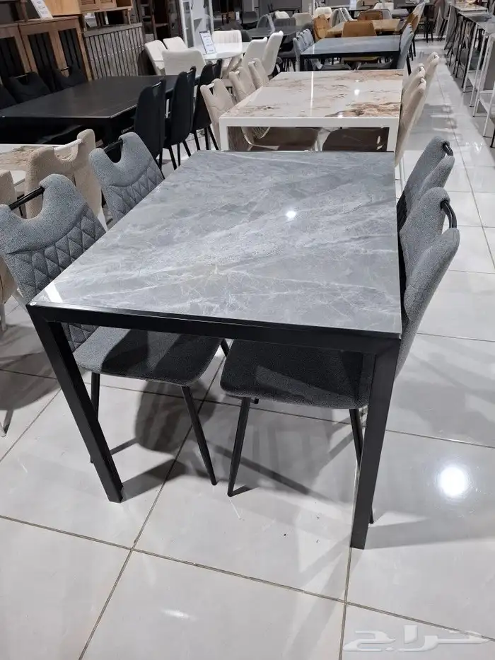 طاولات طعام متنوعه 14