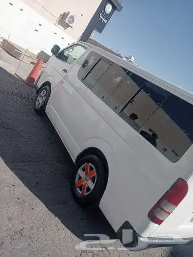 باص تويوتا هايس لايجار مع السائق وجميع المشاوير 0