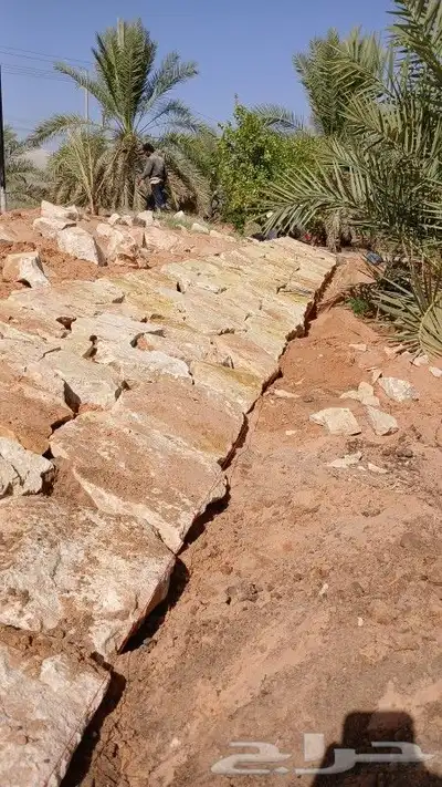 يوجدبكلينات للبناء الحجر وتفتيت الصخور ورباب. وهدم العماير. 9