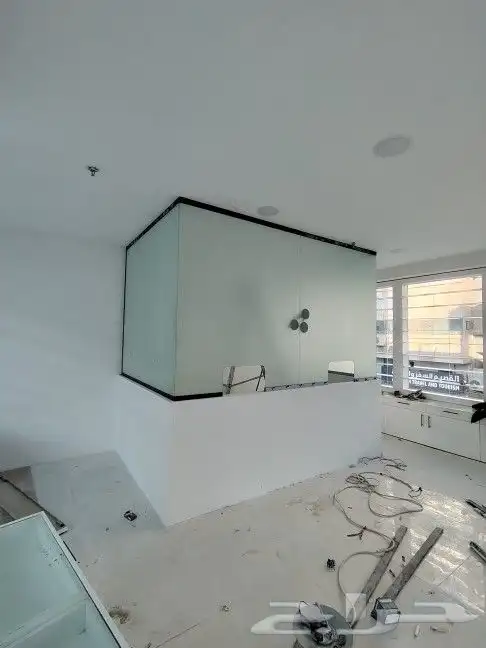 سكريت الرياض لجميع اعمال الزجاج وشور ومرايات وجهات ذكيه 0556 3