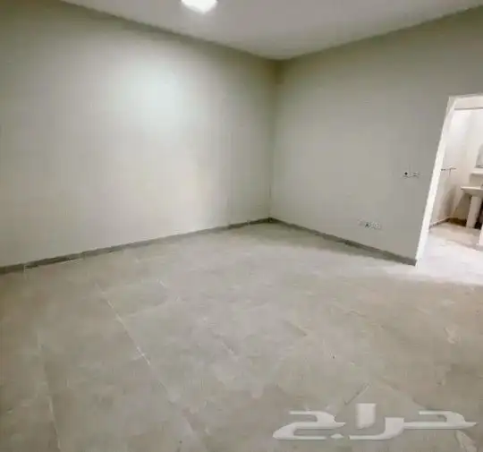 فيلا للإيجار بحي الجنادرية 6
