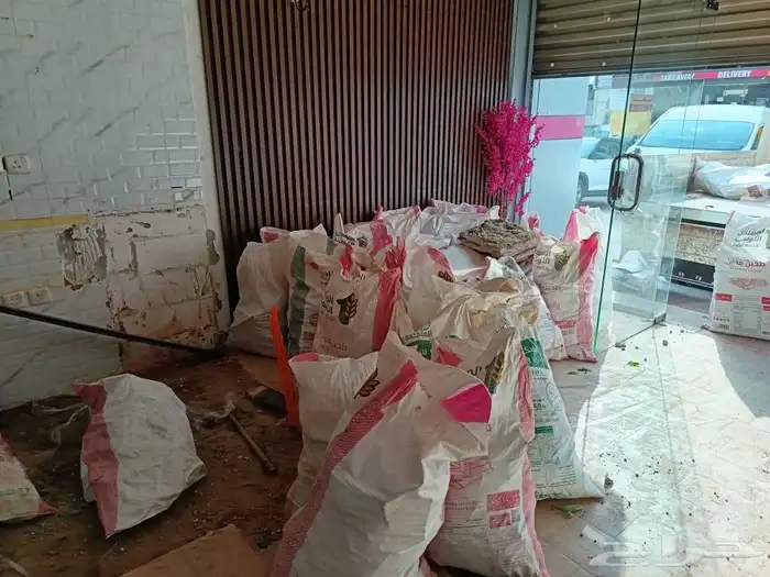نقل دمار ومخلفات وتوريد بطحه و أسمنت قلاب دينا 4