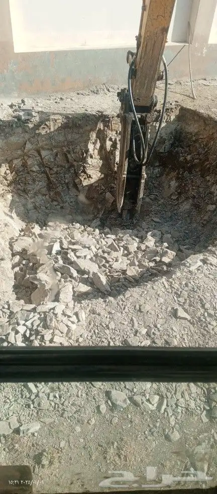 سواق بوكلين محترف يمني الجنسيه خبره اكثر من 10 سنوات 0