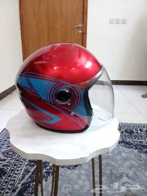 خوذه جديده لم تستعمل ابدا 0