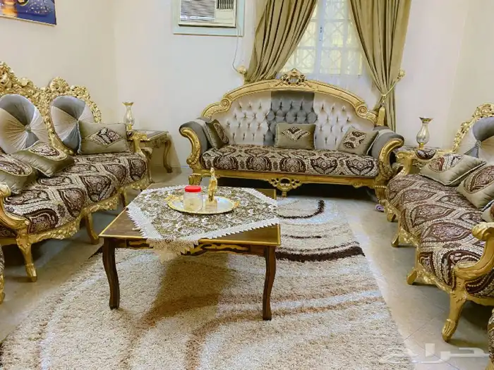 مجلس مستعمل نضيف جدا  مع الستاره والسجاد 3