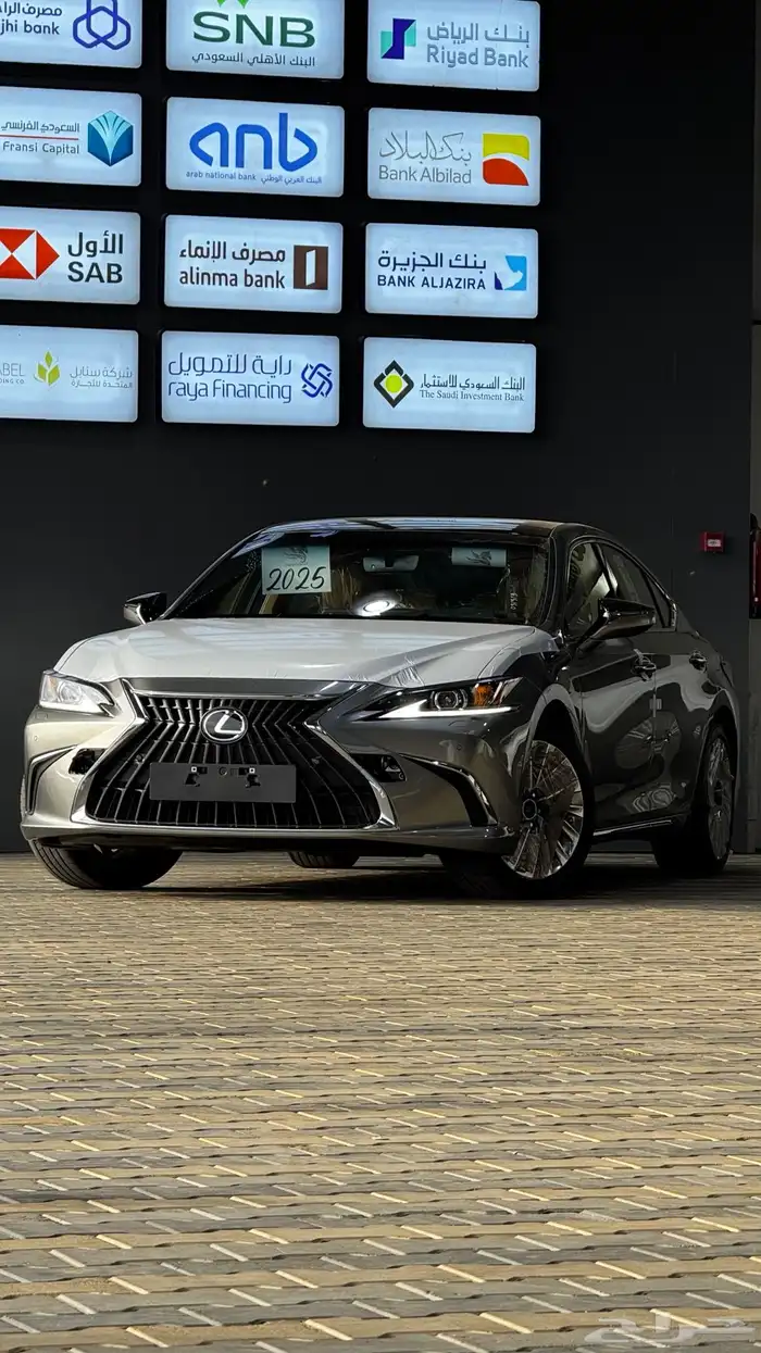 لكززس ES 350 CC بانوراما بريمي 2025 - 236.000 2