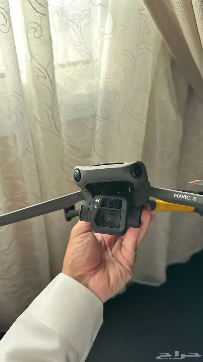 درون مافيك 3 (للبيع) DJI Mavic 3 7