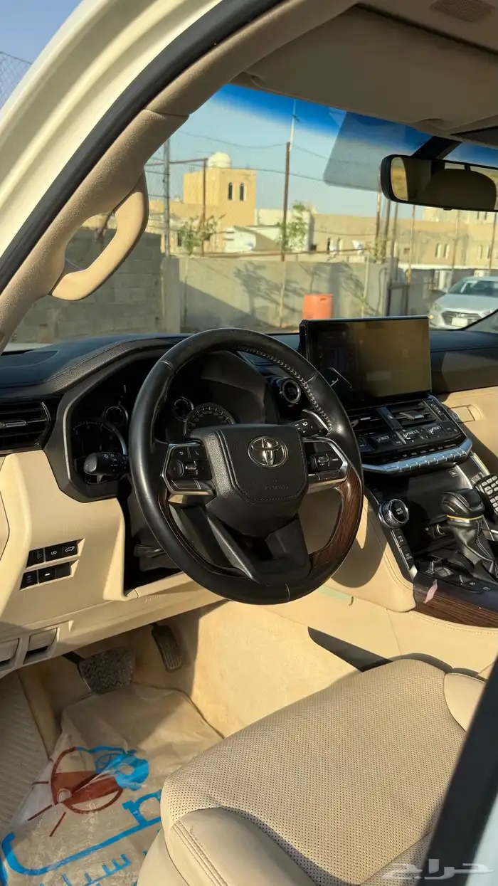 GXR 2022 بنزين ابيض فل كامل وارد وليد 7