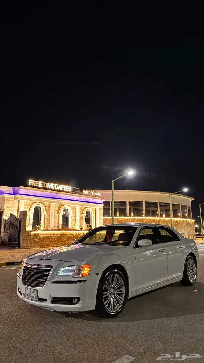كرايزلر c300 )v6) 3