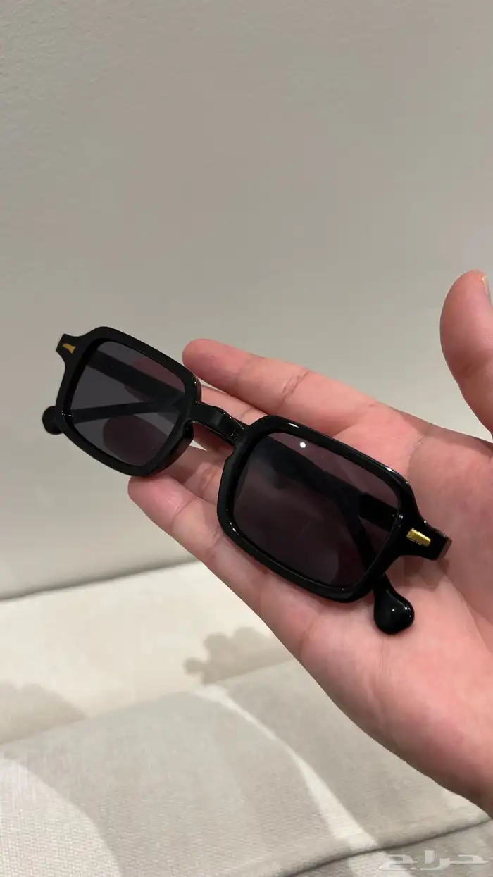 للبيع نظارات شمسيه بأشكال مختلفه 6