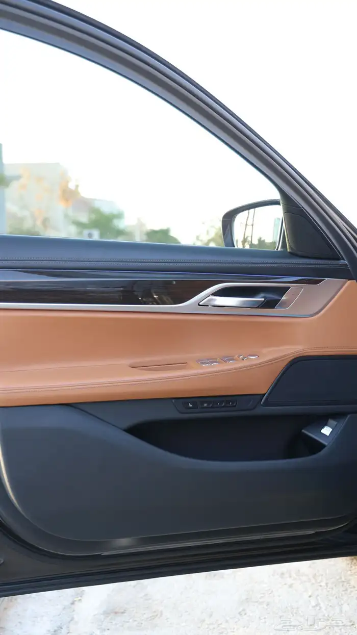 ناغي BMW .. وكالة ( شبه جديد ) 6