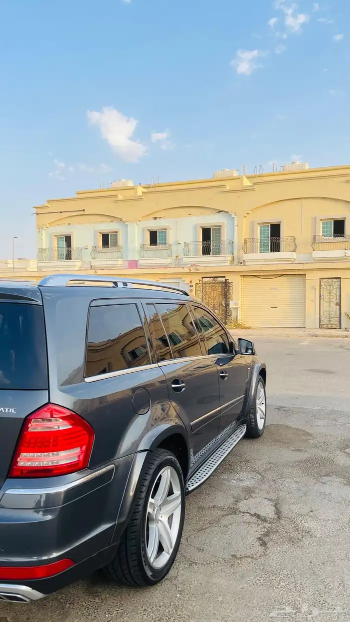 Mercedes Benz GL 450. AMG 3