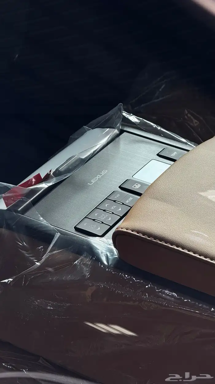 لكززس ES 350 CC بانوراما بريمي 2025 - 236.000 20