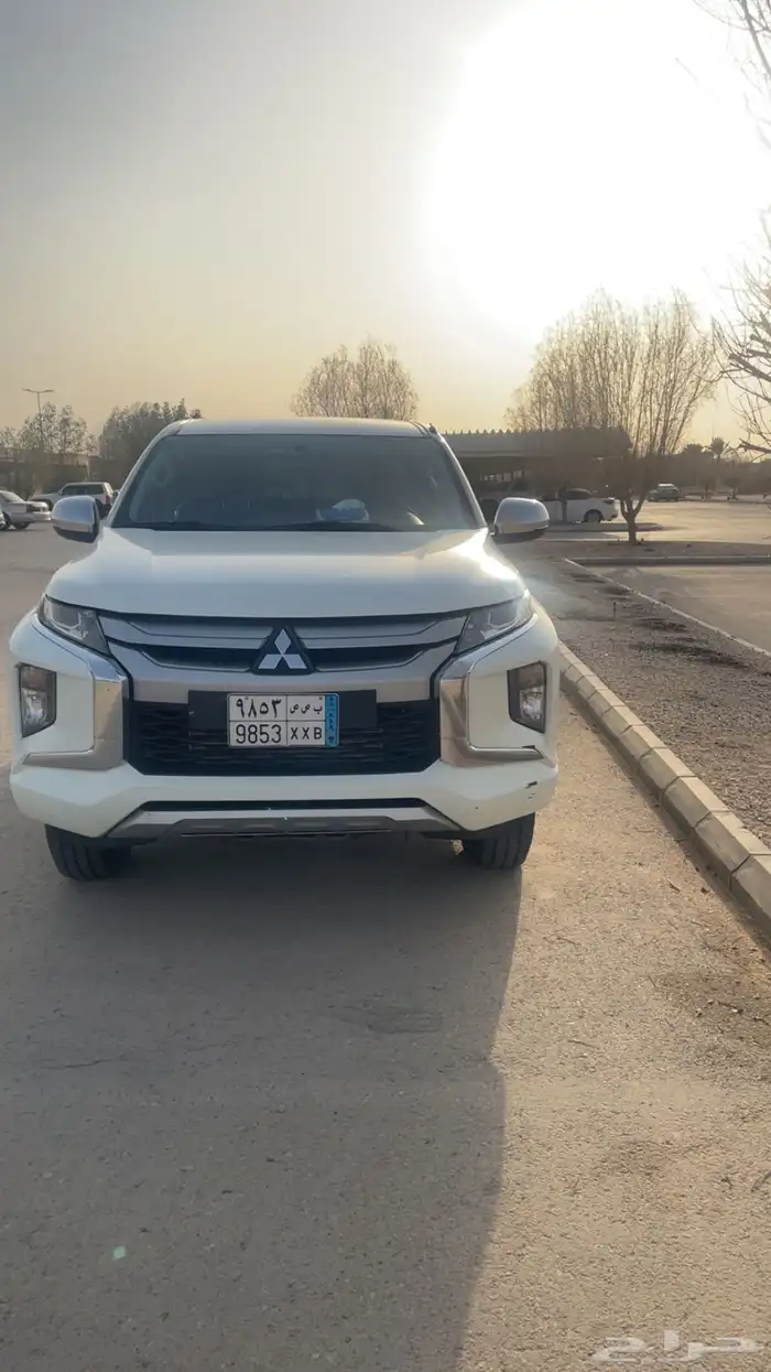 متسبيشي L200 ماشيه 159الف موديل 2022 معي من وكالتها 8