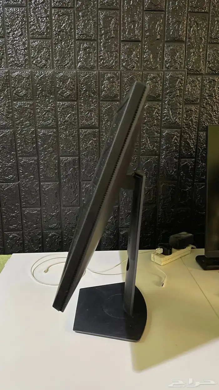 شاشة مكتب و قيمنق 1