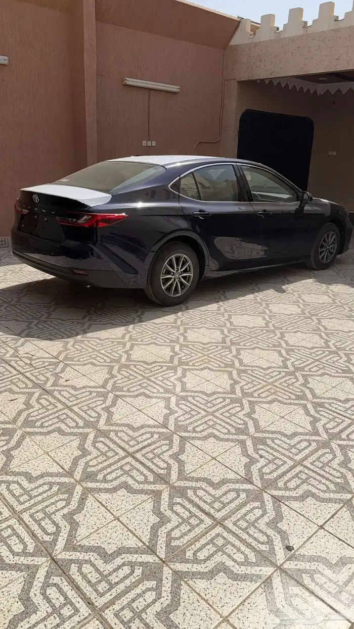 كامري 2025 كحلي ستاندر بنزين E 4