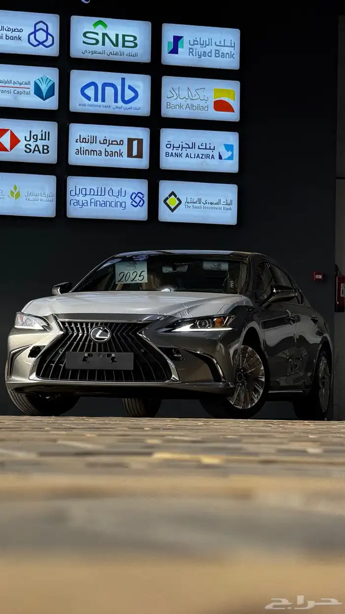 لكززس ES 350 CC بانوراما بريمي 2025 - 236.000 1