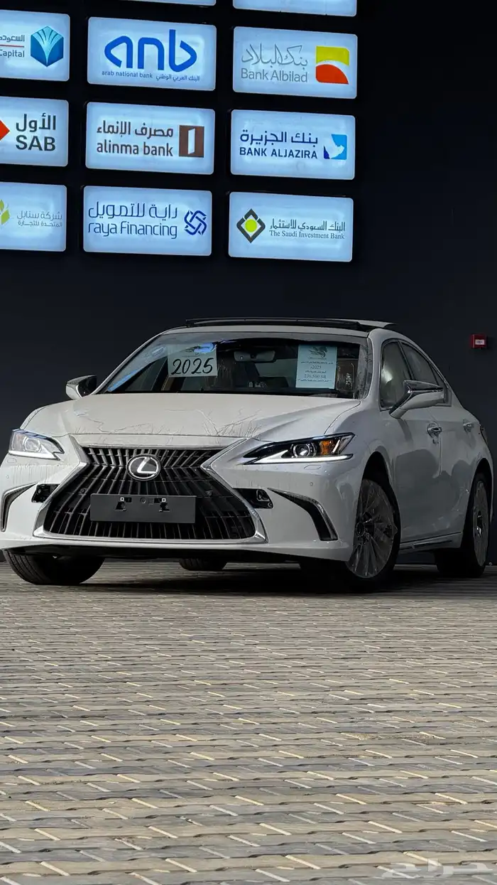 لكززس ES 350 CC بانوراما بريمي 2025 - 236.500 2