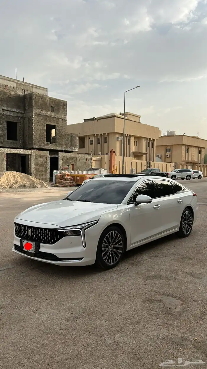 بيستون B70 2023 فل كامل شبه اصفار 0
