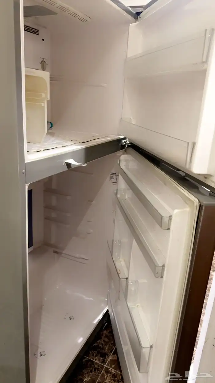 ثلاجة بحاله جيده الفريزر تبريد فقط 1