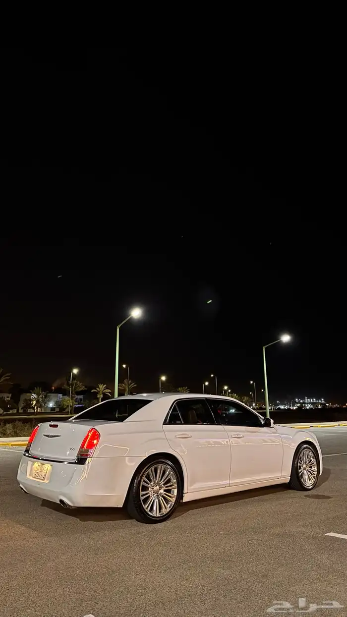 كرايزلر c300 )v6) 0