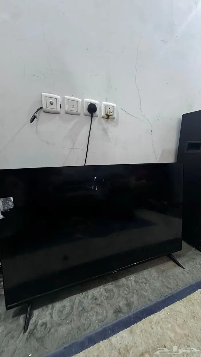 سلام عليكم سماعات وشاشه وشنط سفر استخدام شهر 2