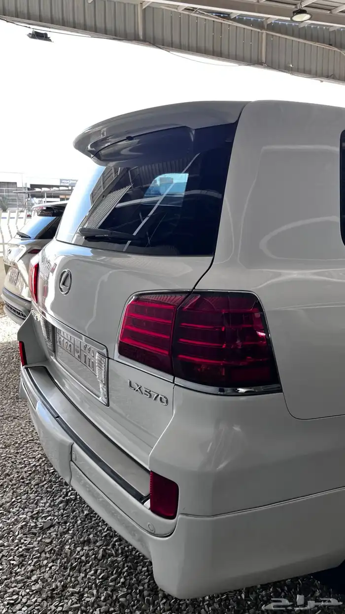 جيب لكزس LX 570 7