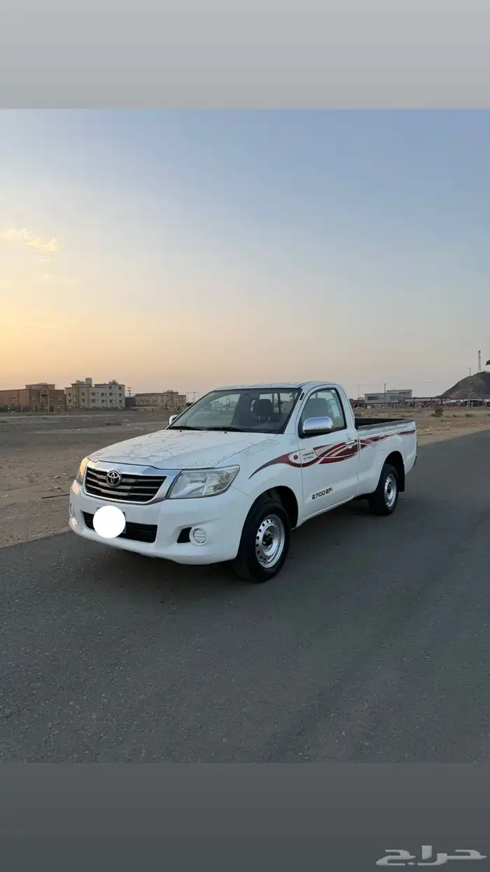 ( تم البيع ) هايلكس 2015 GL . 1