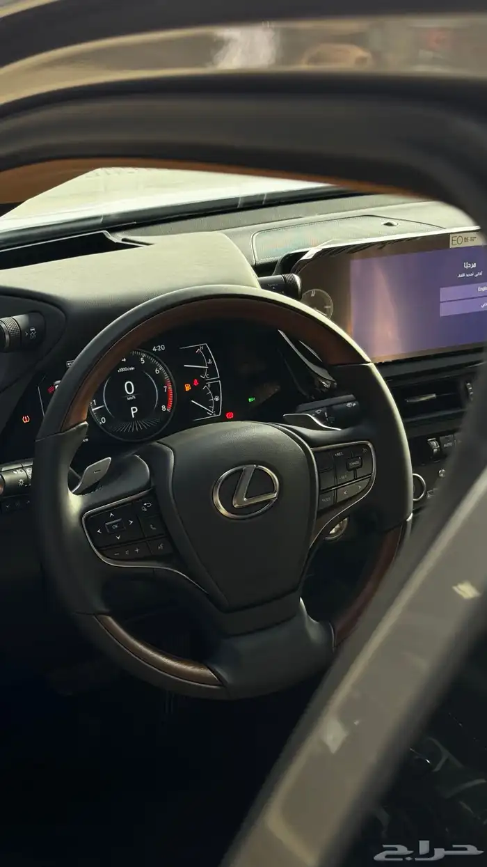 لكززس ES 350 CC بانوراما بريمي 2025 - 236.500 12