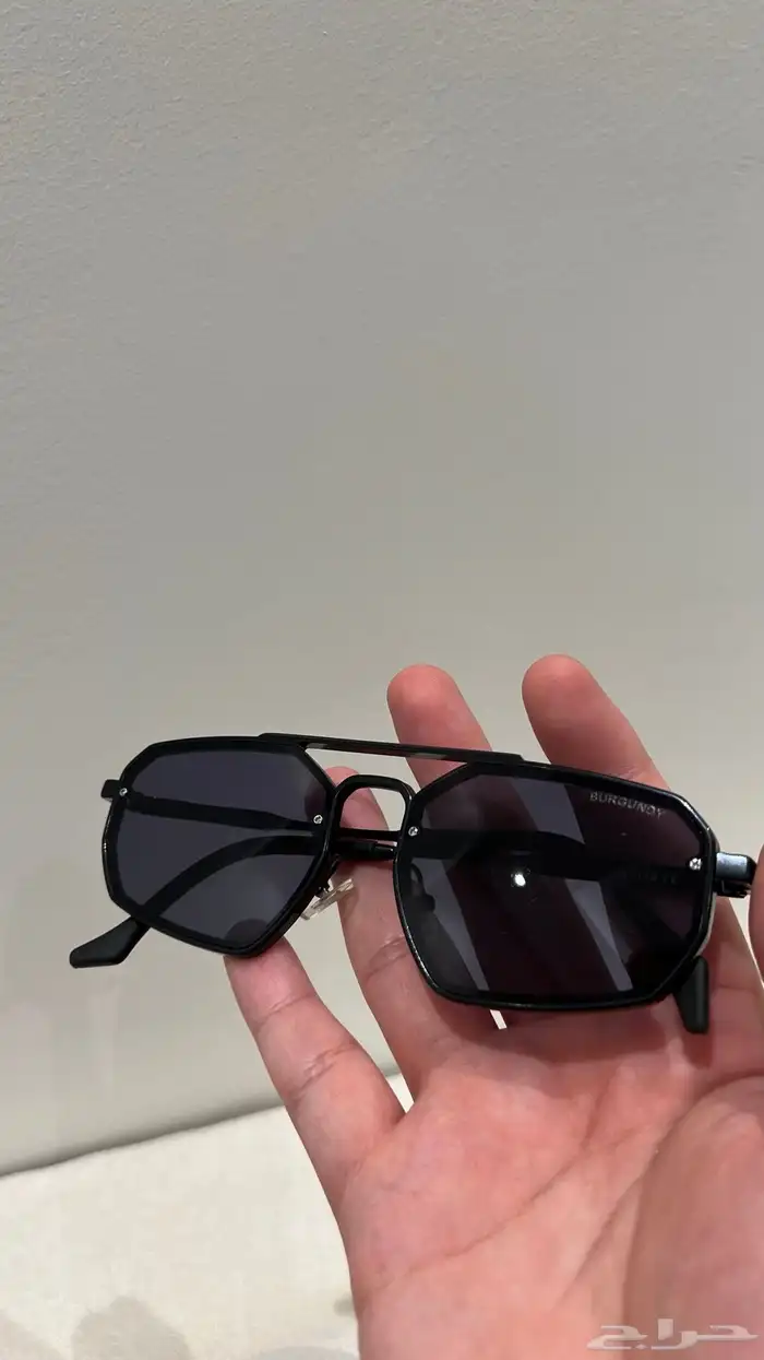 للبيع نظارات شمسيه بأشكال مختلفه 5