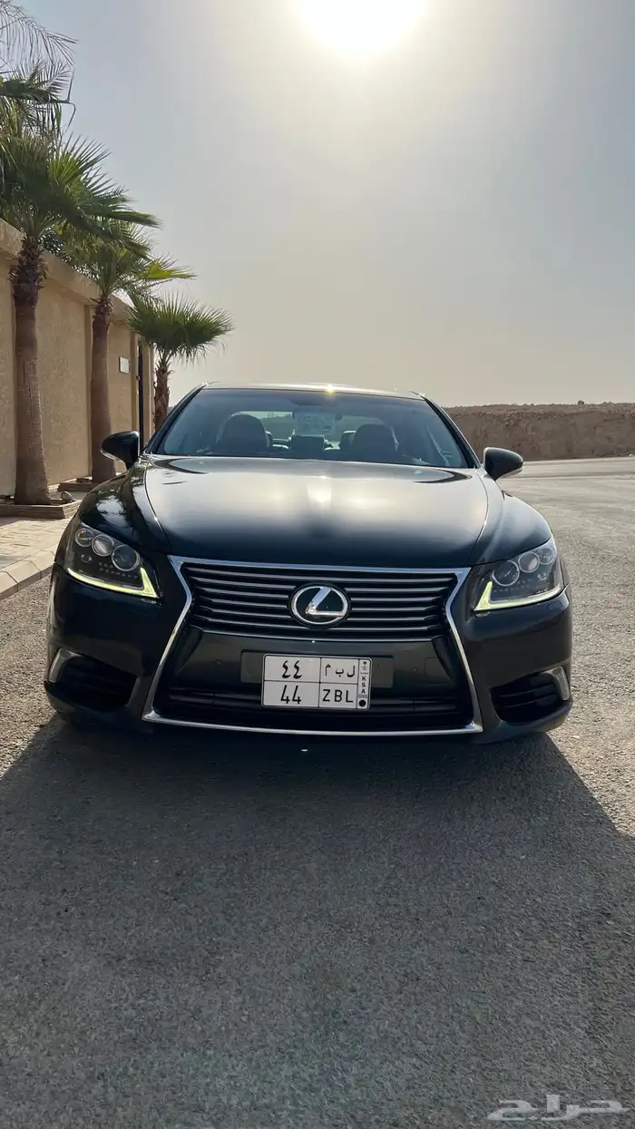 لكزس LS460 سعودي 2015 وكالة للبيع 4