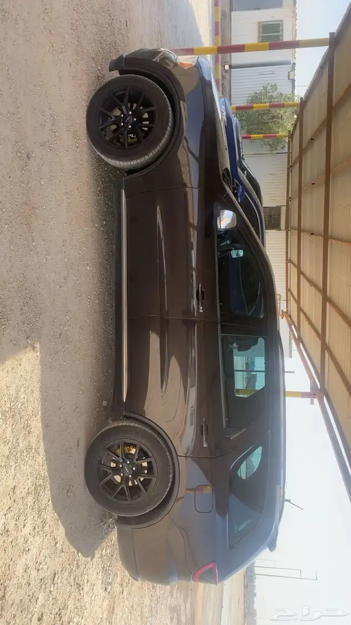 دودج دورانجو CREW 2