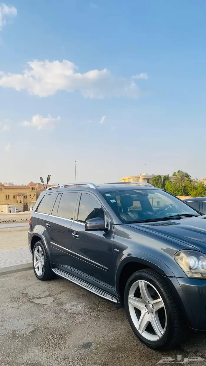 Mercedes Benz GL 450. AMG 13