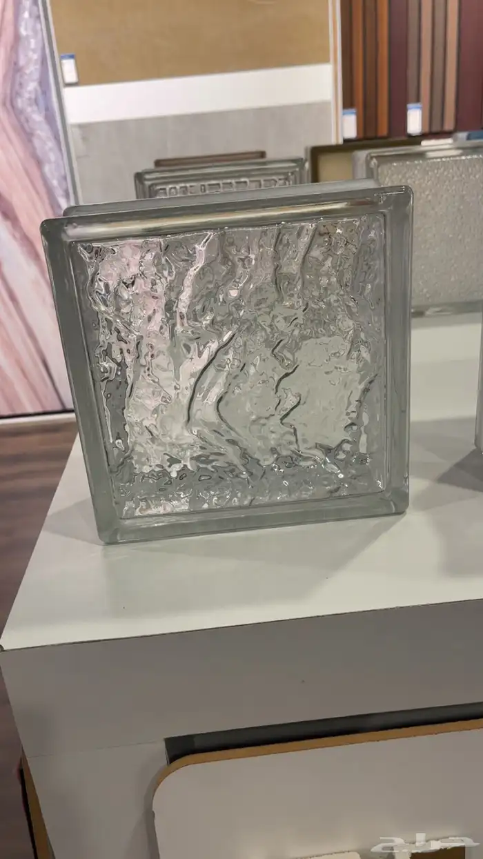 مستودع توريد وتركيب بلوك زجاجي 3