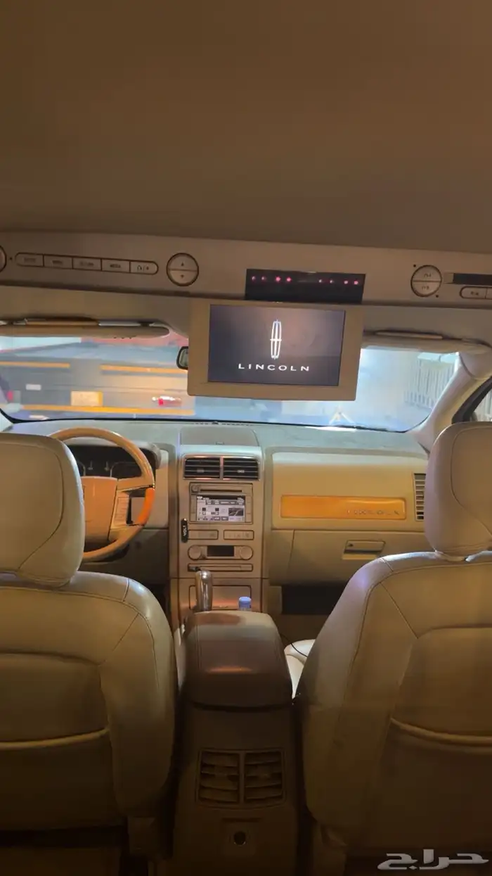 لنكولون MKX موديل 2007 4