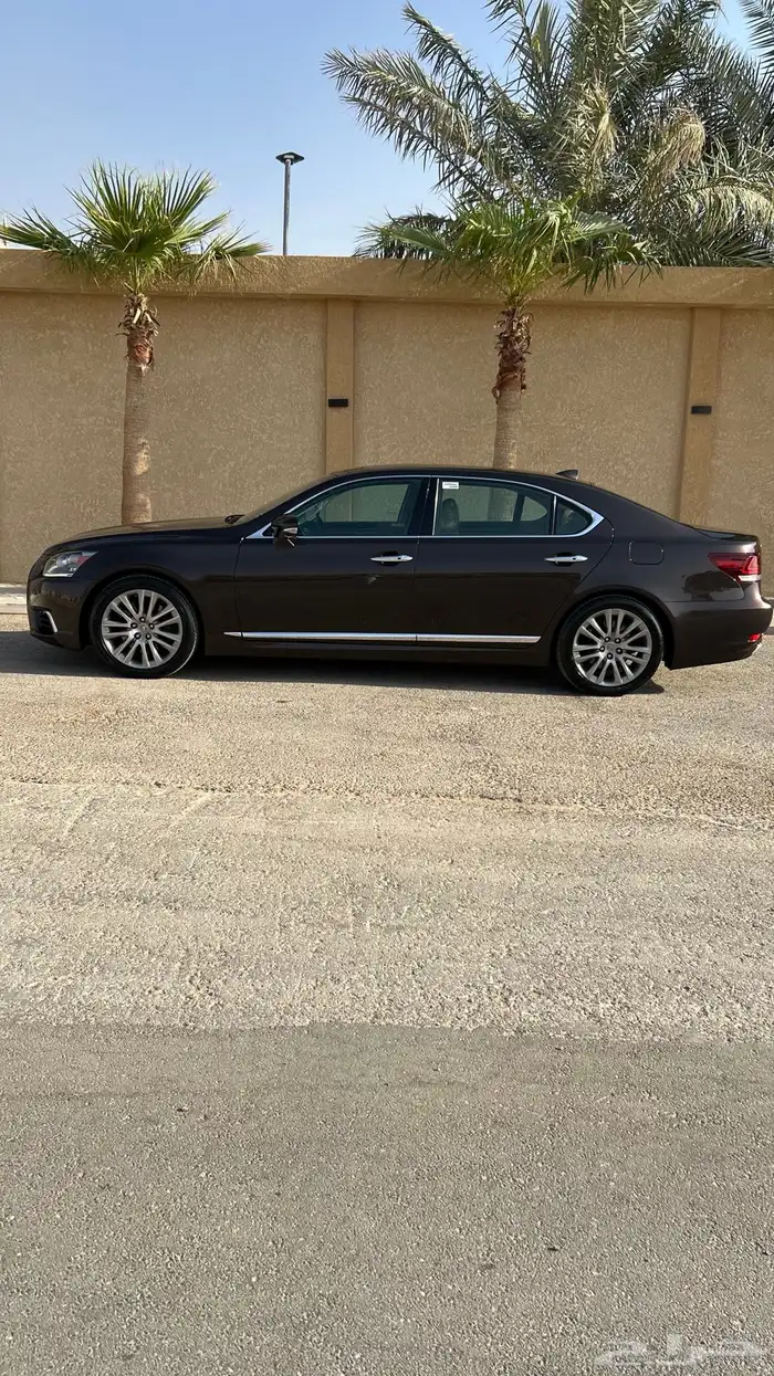 لكزس LS460 سعودي 2015 وكالة للبيع 1