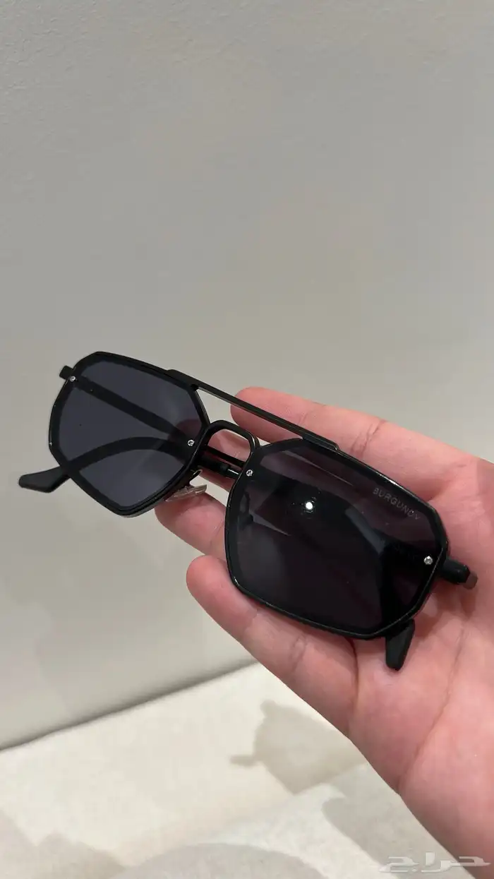 للبيع نظارات شمسيه بأشكال مختلفه 4