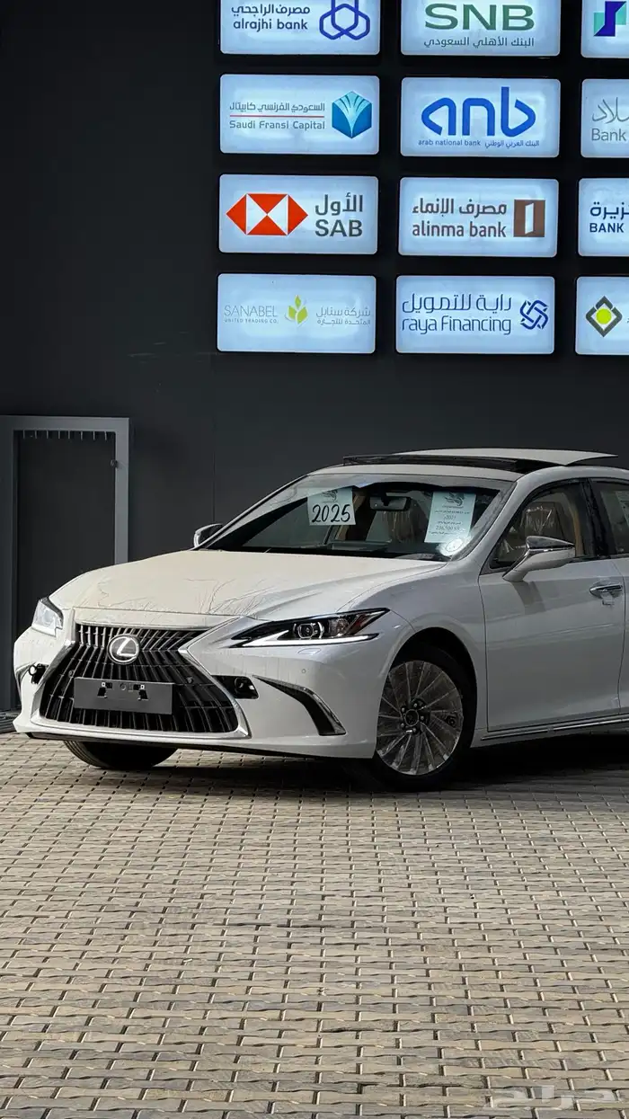 لكززس ES 350 CC بانوراما بريمي 2025 - 236.500 0