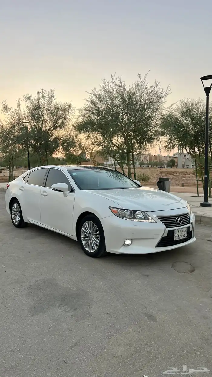 لكزس ES 350 مديل 2014 4
