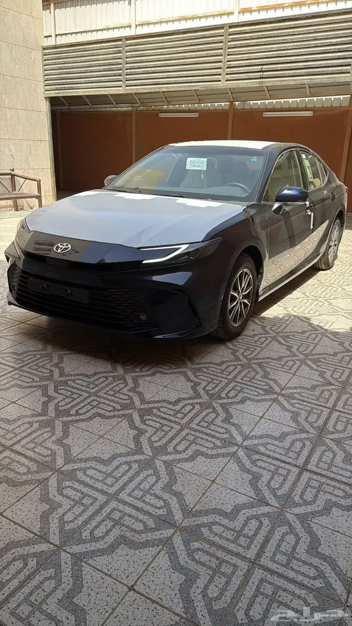 كامري 2025 كحلي ستاندر بنزين E 5