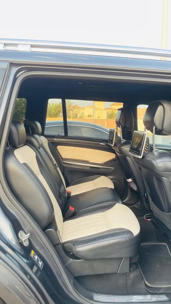 Mercedes Benz GL 450. AMG 16
