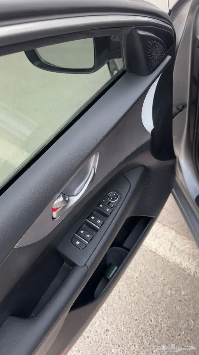 كيا K3 موديل 2022 رمادي بطاقة جمركية على الشرط 9