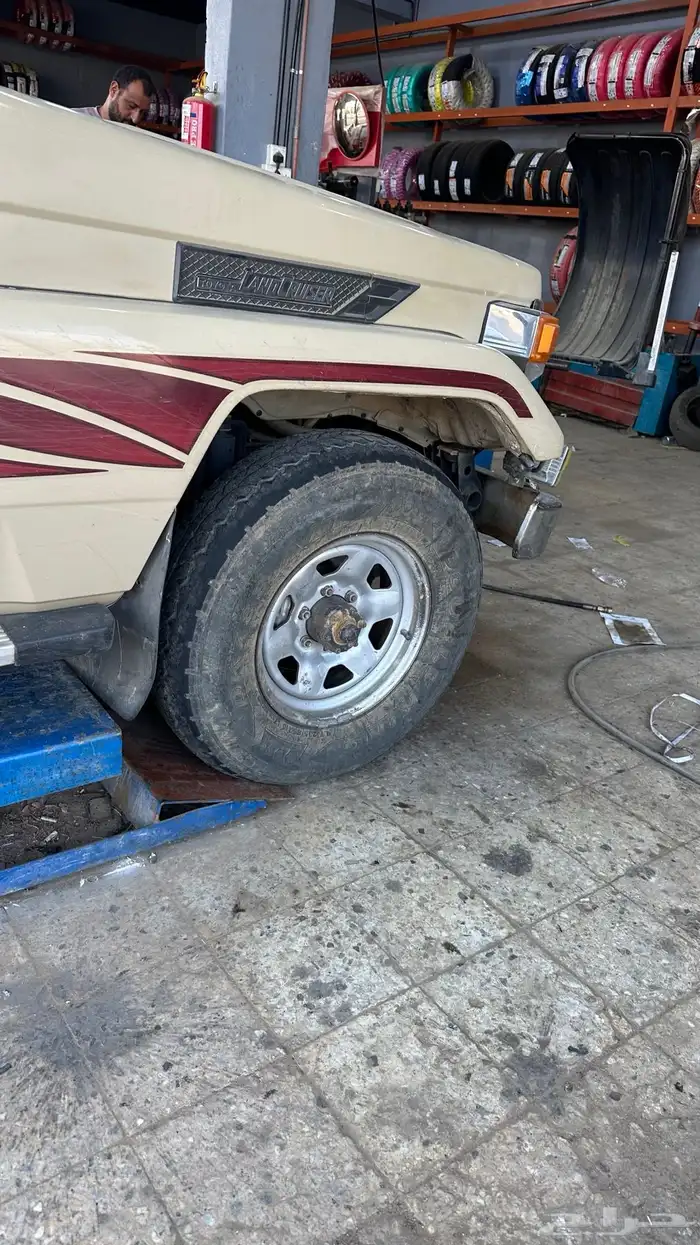 كفرات جيب ربع مع الجنوط جاهزه 4