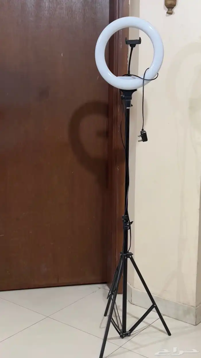 إضاءه مستخدمه للتصوير 1