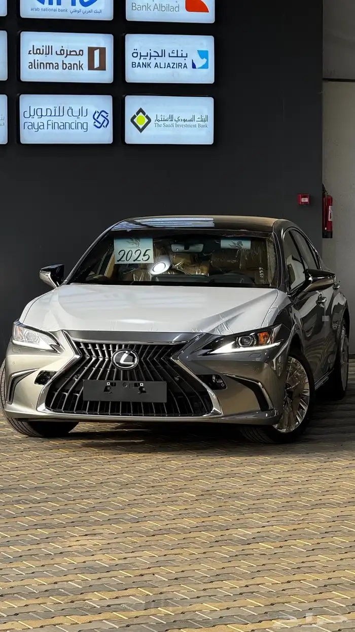 لكززس ES 350 CC بانوراما بريمي 2025 - 236.000 3