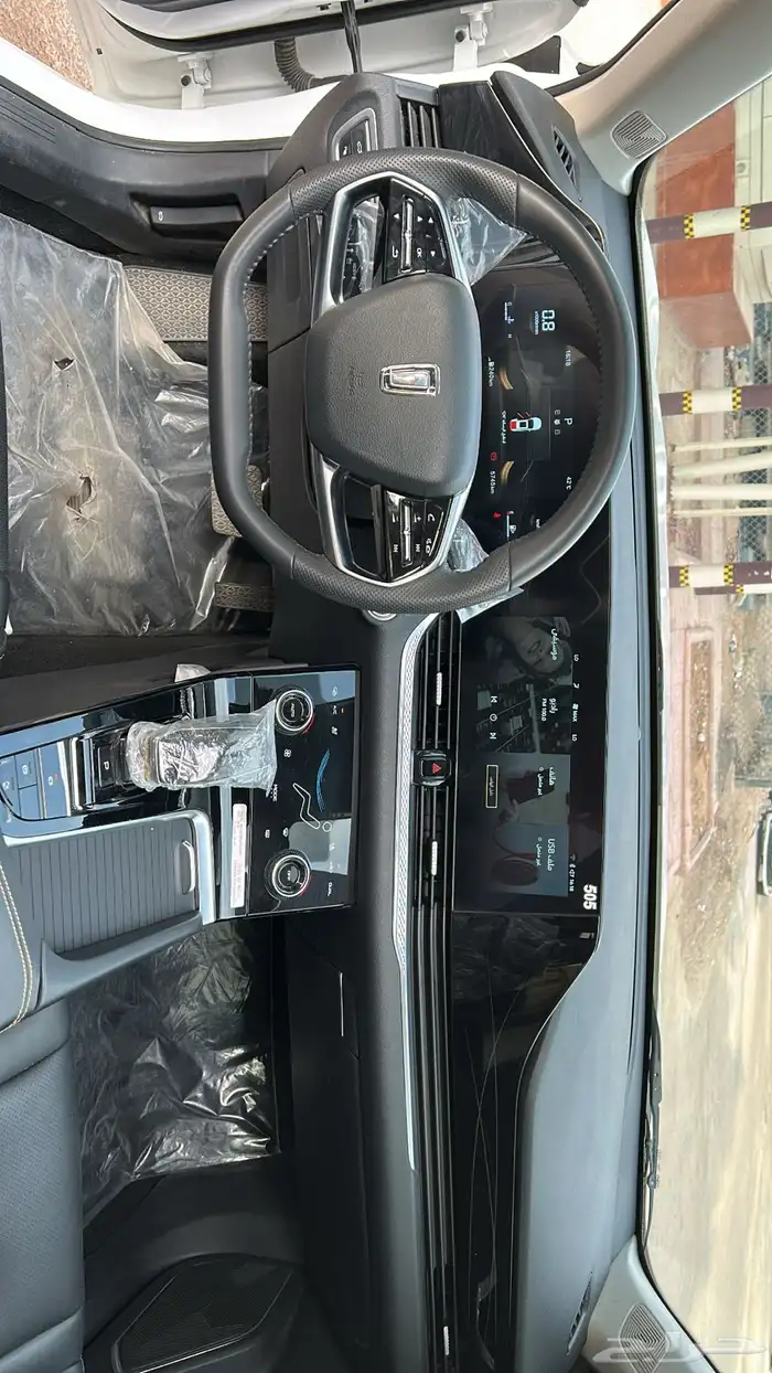 بيستون B70 2023 فل كامل شبه اصفار 9